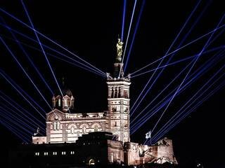 La 'Bonne Mère' retrouve son éclat lors d'une célébration populaire d'envergure