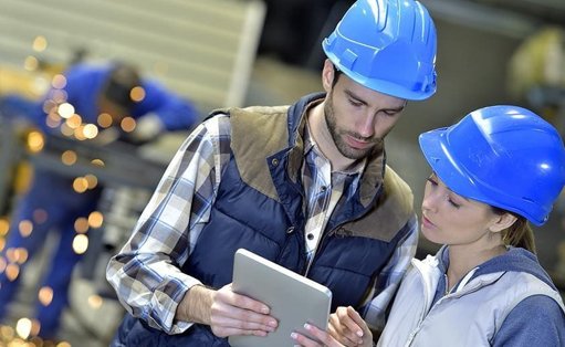 Persiste la Brecha de Género: Mujeres Enfrentan Mayor Desempleo y Desigualdad Salarial