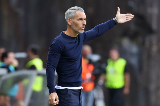 Treinador do SC Braga Insatisfeito com Empate e Expulsão de Zalazar