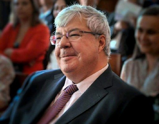 Parlamento Debate Reforço da Lei Contra Ocupações Ilegais de Imóveis