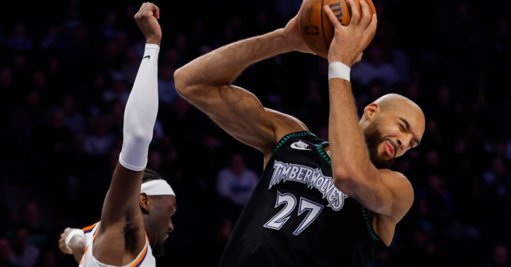 Rudy Gobert expulsé pour une faute flagrante lors d'un match contre les Phoenix Suns