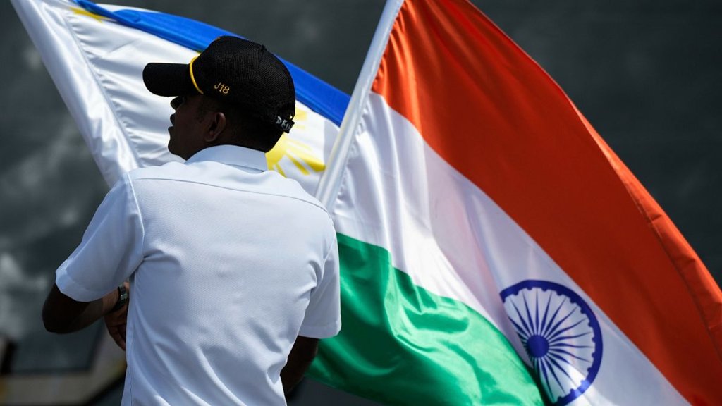 Índia e Filipinas Realizam Exercício Naval Conjunto no Mar do Sul da China