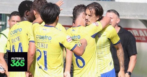 Portimonense, da II Liga, eliminado da Taça de Portugal pelo Arouca