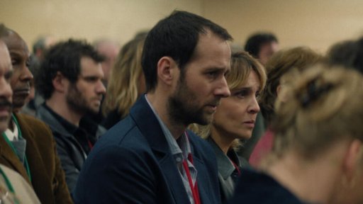 "Des Vivants" : La série sur les rescapés du Bataclan acclamée mais entachée d'une controverse