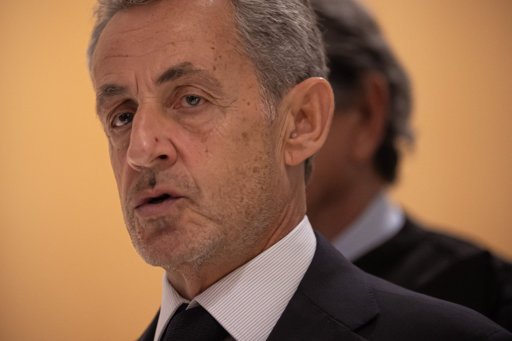 Dans son "Journal d'un prisonnier", Nicolas Sarkozy acte la fin du "front républicain"