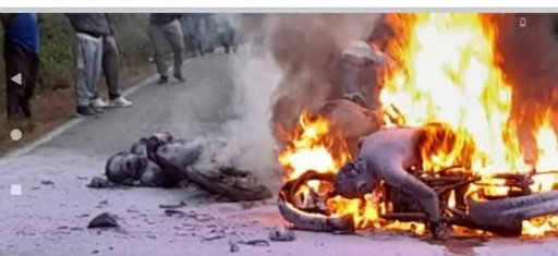 Persecución policial en Teopisca termina con dos motociclistas calcinados