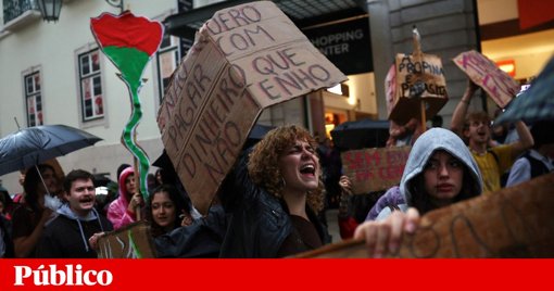 Oposição impõe congelamento das propinas contra a vontade do Governo