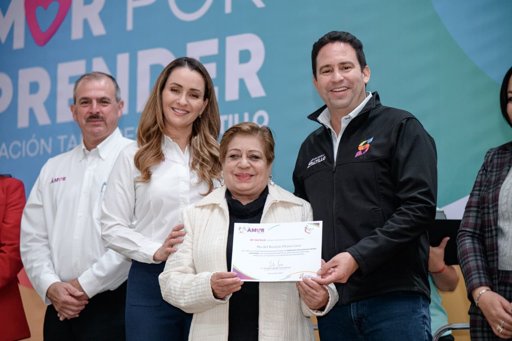 DIF Saltillo celebra graduación de 991 personas de sus talleres “Amor por Aprender”