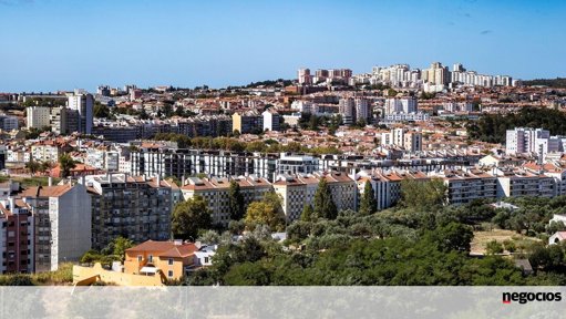 Ministro da Habitação Prevê Alívio nos Preços de Casas e Rendas no Final de 2026