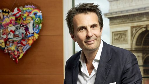 Vivendi : la menace d'une OPA forcée de Bolloré s'éloigne, l'action chute