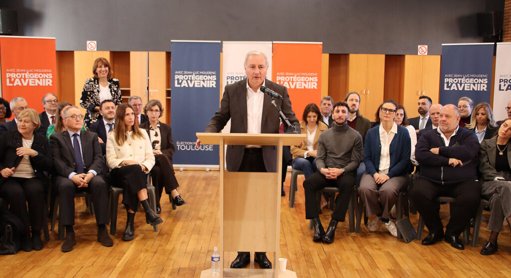 Municipales 2026 à Toulouse : la campagne s'intensifie entre le maire sortant et la gauche