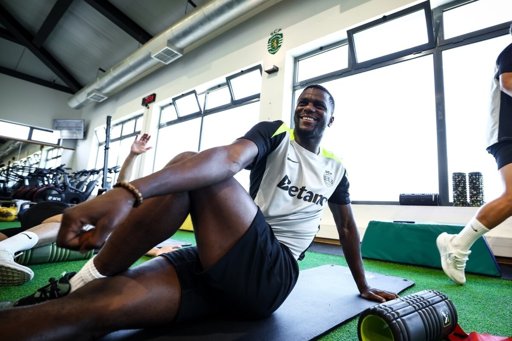 Ousmane Diomande regressa ao Sporting após longa paragem