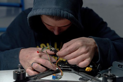 La guerre technologique s'intensifie avec l'omniprésence des drones et de l'IA