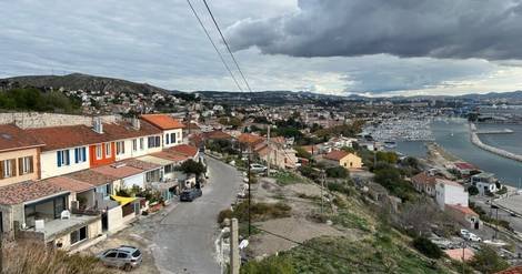 Entre vue sur mer et fractures : le quotidien des habitants des quartiers nord de Marseille