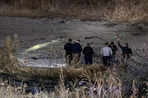 Hallan dos cuerpos ejecutados en el Río Sacramento en Chihuahua