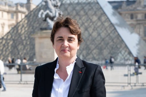 Vol au Louvre : la direction du musée et le gouvernement sous le feu des critiques