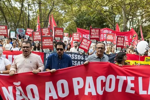 Reforma Laboral do Governo Enfrenta Forte Contestação Sindical e da Esquerda