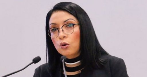 Sheinbaum nombra a Esthela Damián Consejera Jurídica y anuncia plan de inversión de 12,000 mdd para CFE