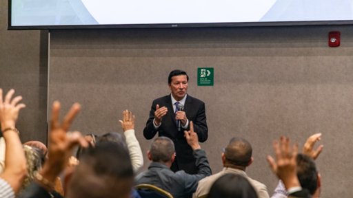 Partidos políticos definen sus listas al Congreso contra el reloj