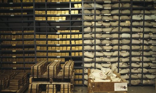 El oro alcanza un máximo histórico y se perfila hacia los US$4.000 por onza