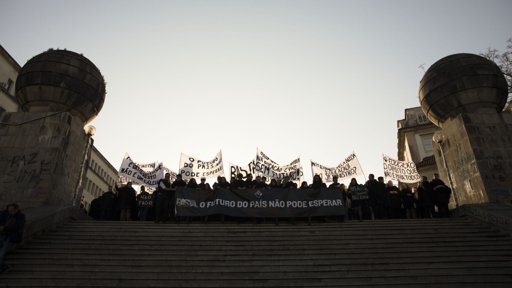 Crise de Alojamento Causa Quebra de 10% nos Novos Alunos do Ensino Superior