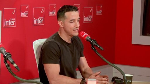 Tibo InShape alerte sur les dangers des vidéos truquées par intelligence artificielle