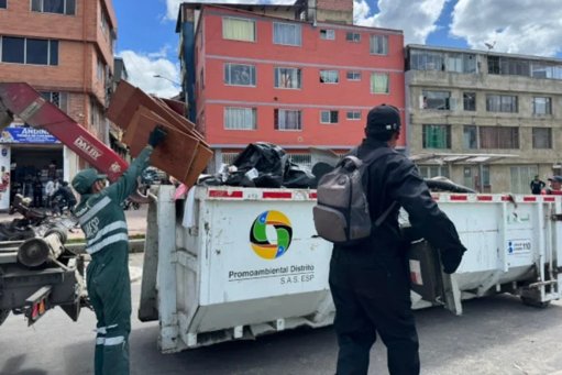 Megaoperativo de limpieza en Bogotá recolecta más de 250 toneladas de residuos en zonas críticas
