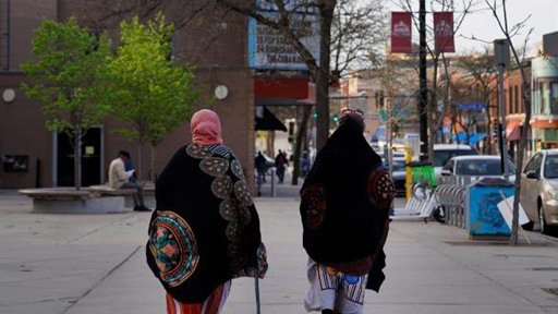 Gobierno de Trump Reduce a Mínimos Históricos la Admisión de Refugiados