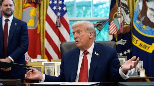 Trump anuncia nuevos aranceles a camiones pesados y farmacéuticos, generando incertidumbre en México