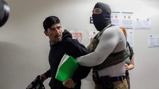 Trump defiende redadas migratorias y endurece su discurso