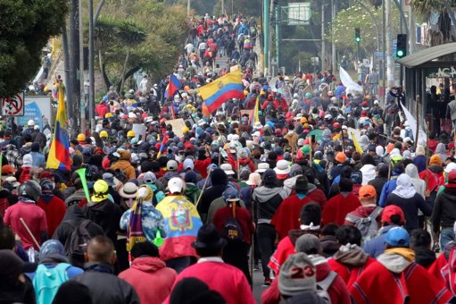 Ecuador en Vilo: Protestas Indígenas contra Noboa Escalan en Medio de Represión