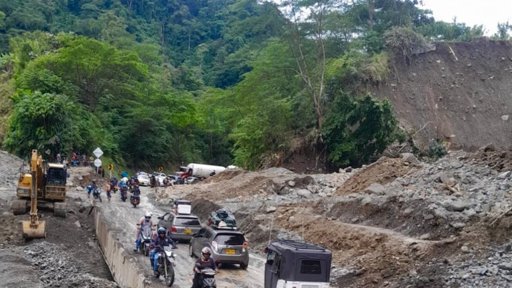 Habilitan Paso Parcial en la Vía Medellín-Urabá, un Corredor Estratégico para Antioquia