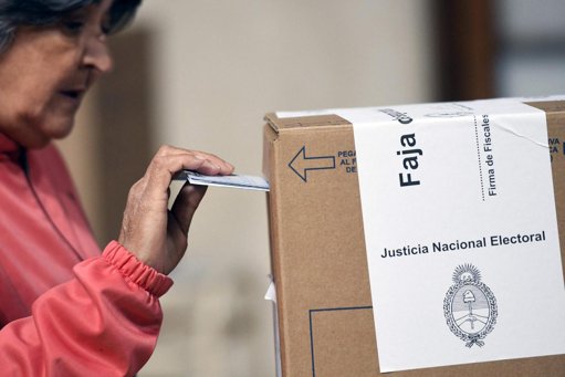 Argentine : le parti de Javier Milei remporte les législatives de mi-mandat