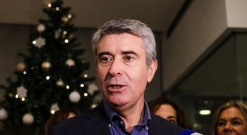 Greve geral une sindicatos contra reforma laboral e eleva tensão social