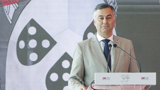 Governo Chama 90 Docentes de Serviços Centrais para as Salas de Aula