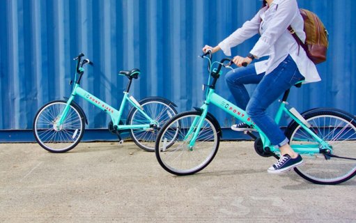 Déploiement des trottinettes et vélos électriques PONY à l'aéroport de Bordeaux