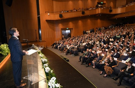 Novos Autarcas Elegem Habitação como Prioridade para Combater a Crise e Fixar População