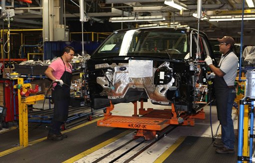 Incertidumbre Arancelaria Frena Contratación e Inversión en Sector Automotriz Mexicano