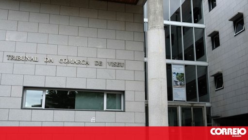 Mulher Detida por Planear Morte do Ex-Companheiro