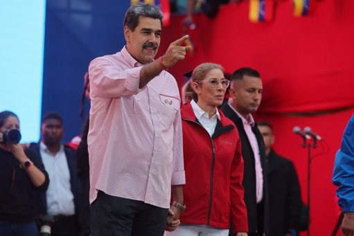 EE.
UU. sanciona a familiares y allegados de Nicolás Maduro y Cilia Flores