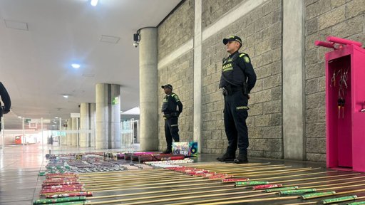 Imprudencia en TransMilenio: incautan más de 1.400 unidades de pólvora transportadas en buses