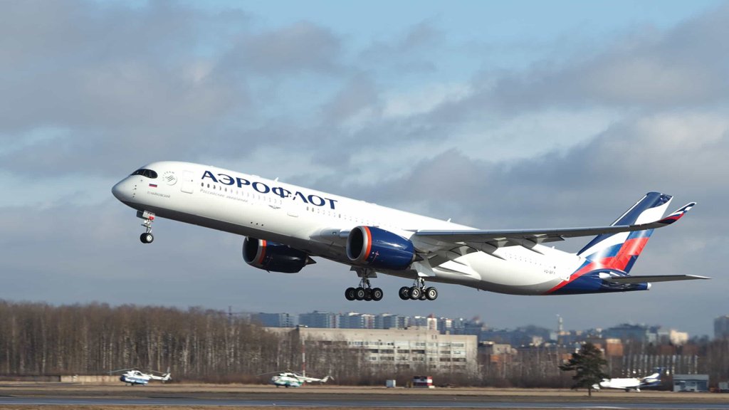 Cancelamentos de Voos em Moscovo e São Petersburgo Devido a Ataques