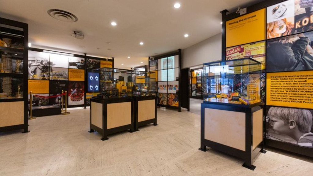 Kodak advierte sobre posible quiebra ante incapacidad de cubrir sus deudas