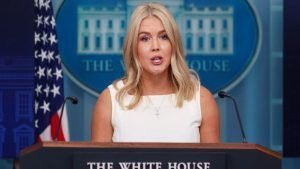 EE.

UU. eleva a 50 millones de dólares la recompensa por Maduro y lo acusa de liderar un 'cartel del narcotráfico'