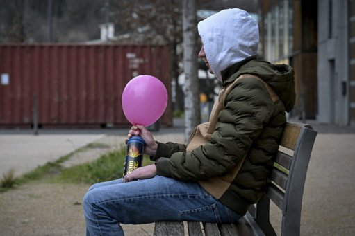 Face à la consommation de protoxyde d'azote, la ville de Lormont lance une campagne de prévention