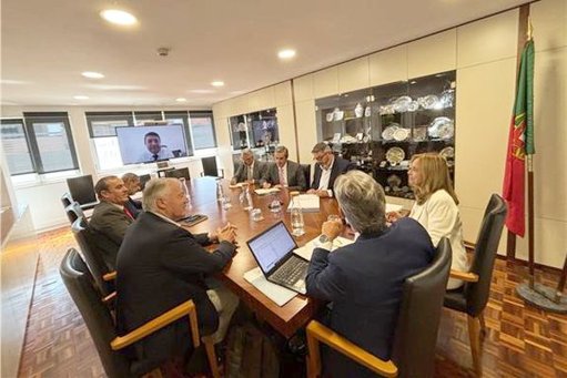 Autarcas da Região de Vila Franca de Xira Confrontam Ministra da Saúde mas Saem Sem Respostas