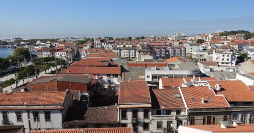 Municípios e Fundos Europeus Impulsionam Habitação Acessível e Social