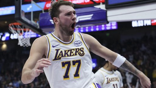 Luka Doncic brille avec les Lakers et réalise un geste technique spectaculaire