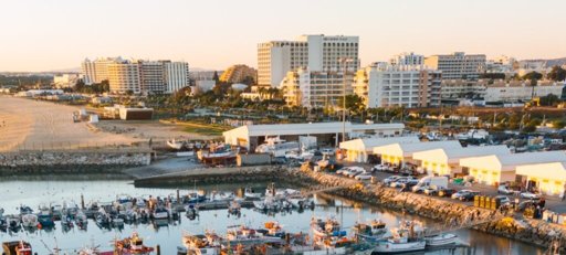 Fé e Tradição Unem Comunidade de Quarteira em Procissão Marítima