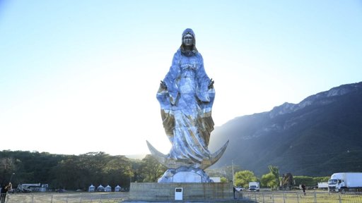 Inauguran monumental escultura de la Virgen de la Misericordia en El Chorrito, Tamaulipas